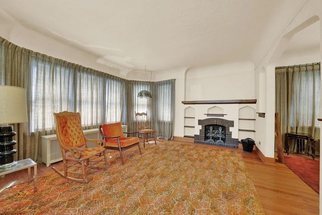 6142 S Kildare Avenue, Chicago, IL 60629