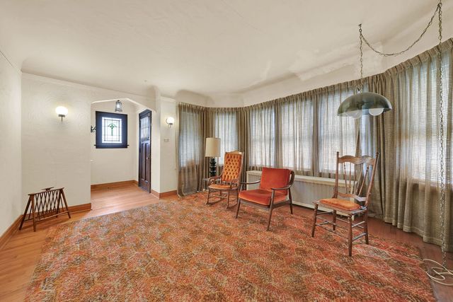 6142 S Kildare Avenue, Chicago, IL 60629