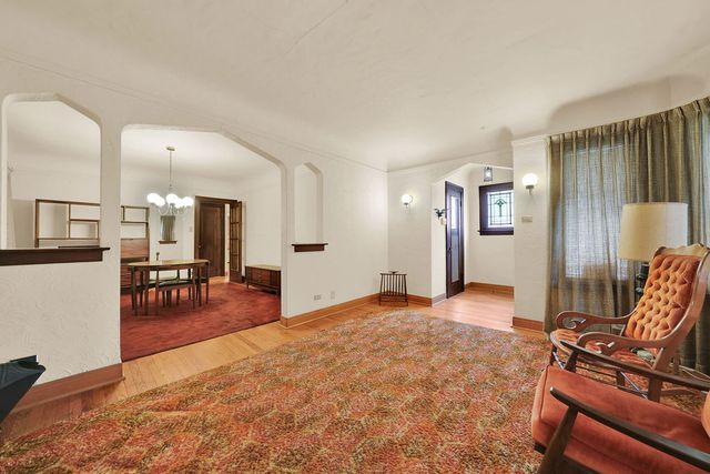 6142 S Kildare Avenue, Chicago, IL 60629