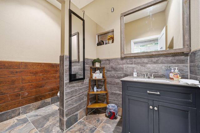 27043 Coach Light Lane, New Caney, TX 77357