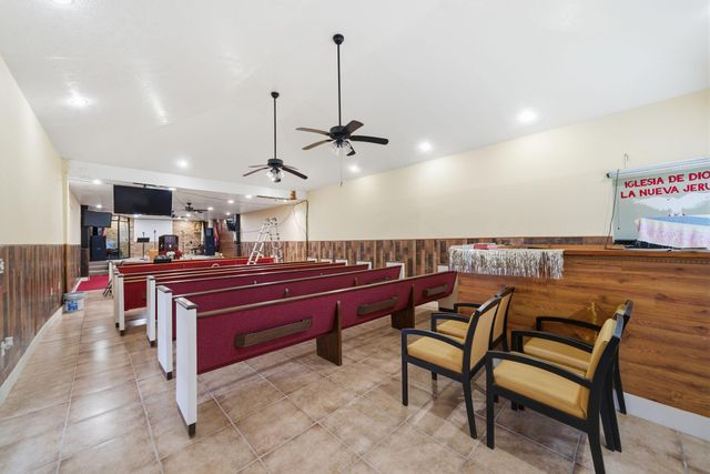 27043 Coach Light Lane, New Caney, TX 77357