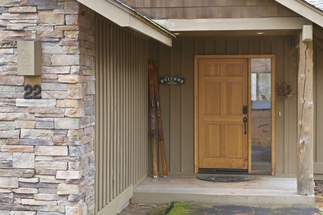 57561 Whistler Lane, Sunriver, OR 97707