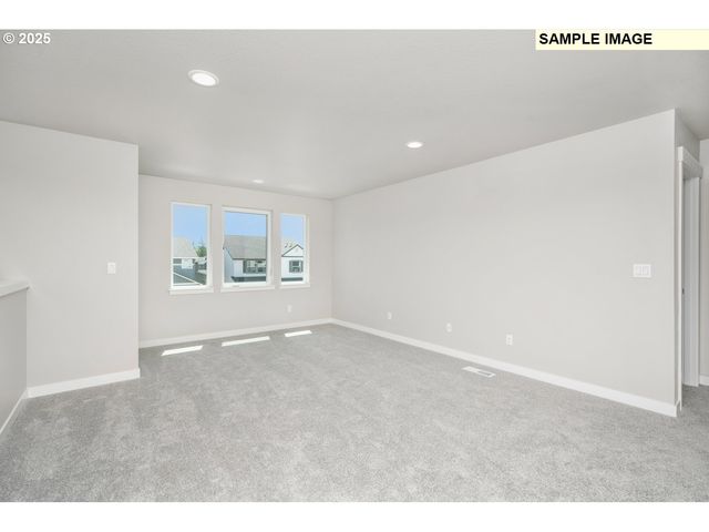 227 N 86TH Pl 40, Ridgefield, WA 98642