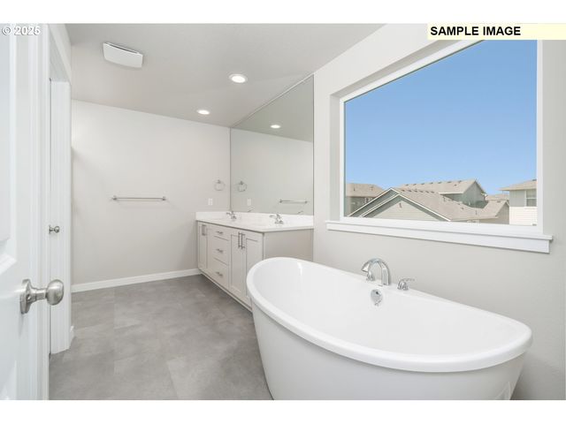 227 N 86TH Pl 40, Ridgefield, WA 98642