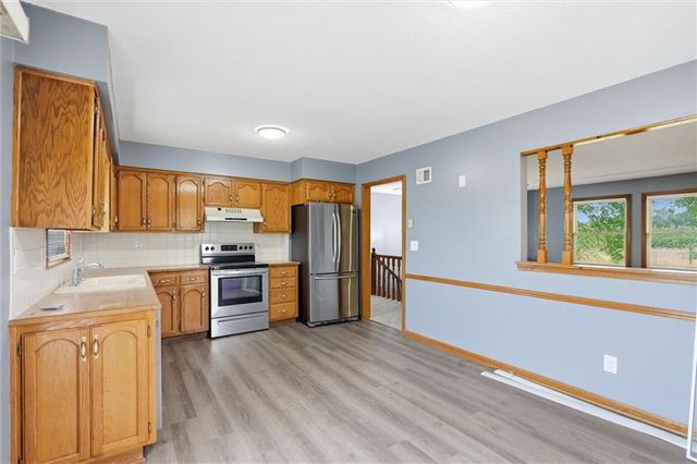14280 170th Street, Bonner Springs, KS 66012