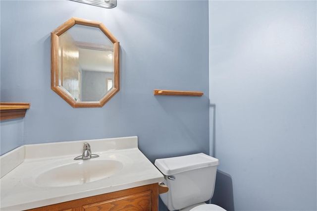 14280 170th Street, Bonner Springs, KS 66012