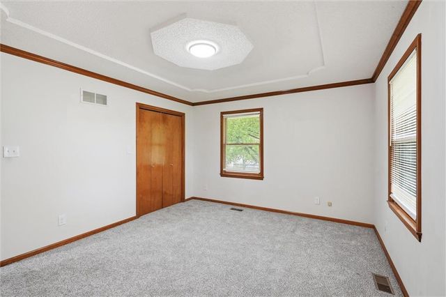 14280 170th Street, Bonner Springs, KS 66012