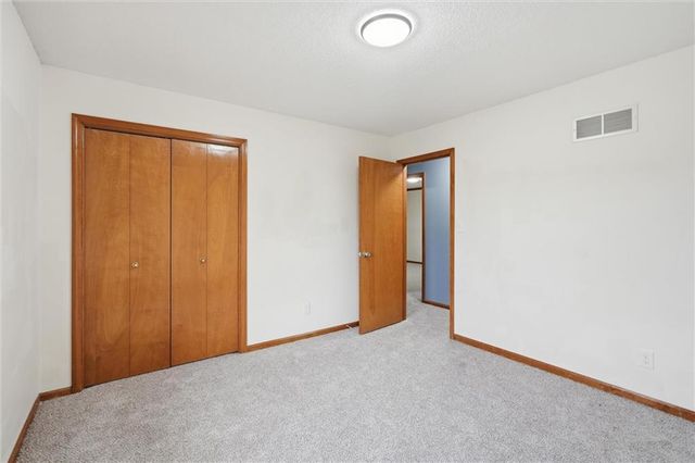 14280 170th Street, Bonner Springs, KS 66012