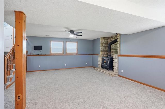 14280 170th Street, Bonner Springs, KS 66012