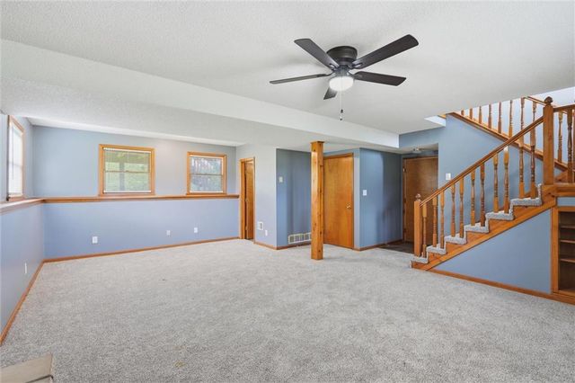 14280 170th Street, Bonner Springs, KS 66012