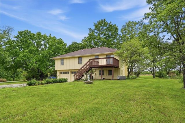 14280 170th Street, Bonner Springs, KS 66012