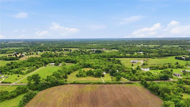 14280 170th Street, Bonner Springs, KS 66012
