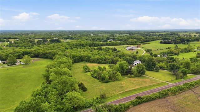 14280 170th Street, Bonner Springs, KS 66012
