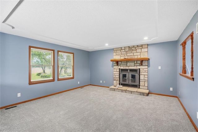 14280 170th Street, Bonner Springs, KS 66012