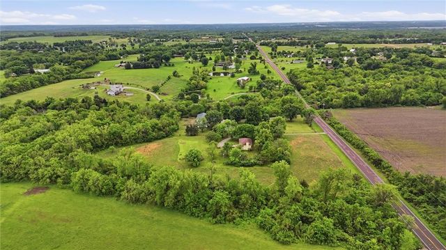 14280 170th Street, Bonner Springs, KS 66012