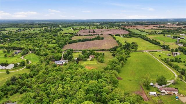 14280 170th Street, Bonner Springs, KS 66012