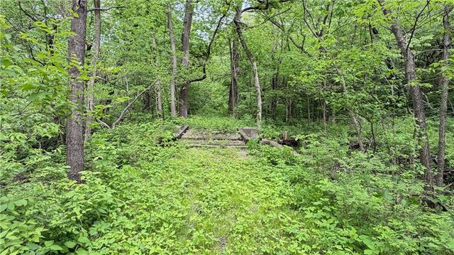 14280 170th Street, Bonner Springs, KS 66012