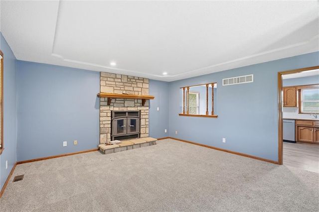 14280 170th Street, Bonner Springs, KS 66012