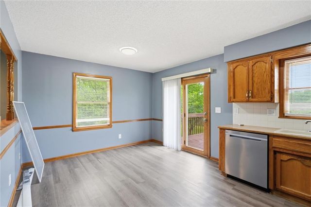 14280 170th Street, Bonner Springs, KS 66012