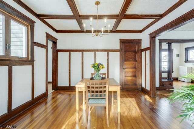 15 N Hillside Ave, Chatham Boro, NJ 07928