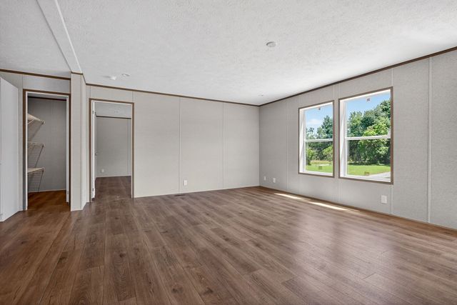 477 Salem Rd, Mcminnville, TN 37110