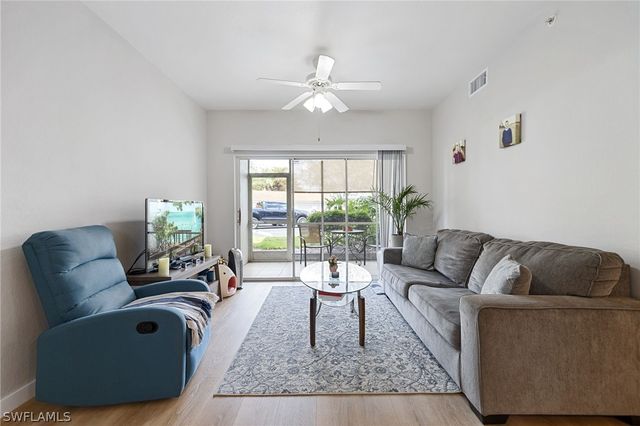 4710 Saint Croix LN 216, Naples, FL 34109