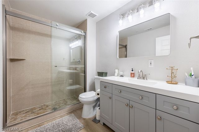 4710 Saint Croix LN 216, Naples, FL 34109