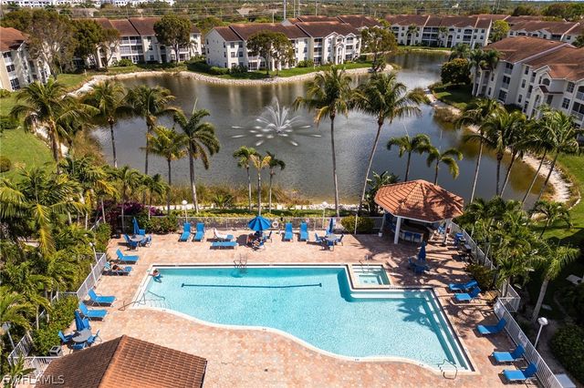 4710 Saint Croix LN 216, Naples, FL 34109