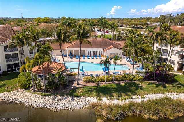 4710 Saint Croix LN 216, Naples, FL 34109