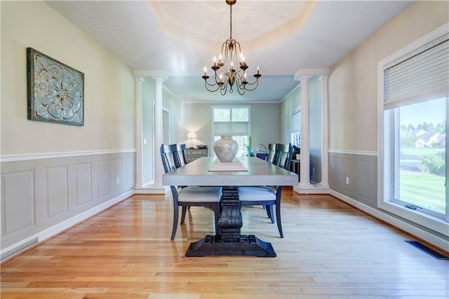 11 Parham Drive, Penfield, NY 14526