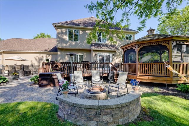 11 Parham Drive, Penfield, NY 14526