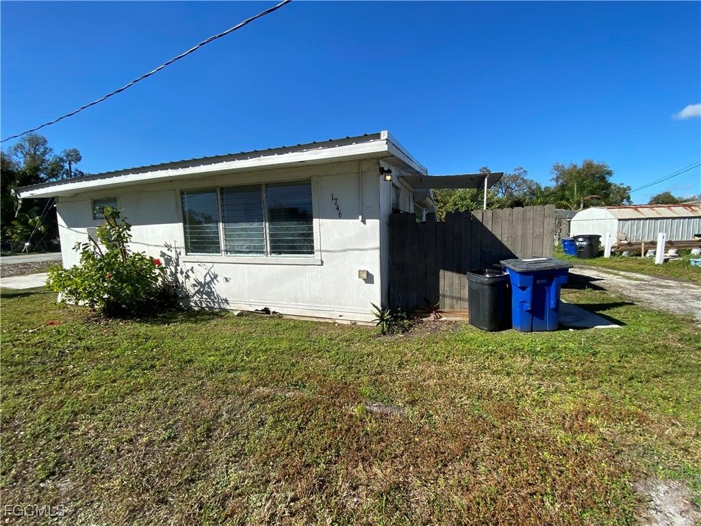 1746 Pacific AVE, North Fort Myers, FL 33903