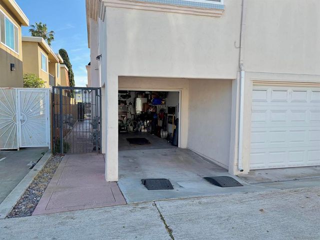 1548 Thomas Ave 6, San Diego, CA 92109
