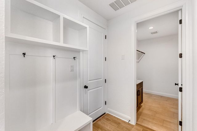 175 International ST, Buda, TX 78610