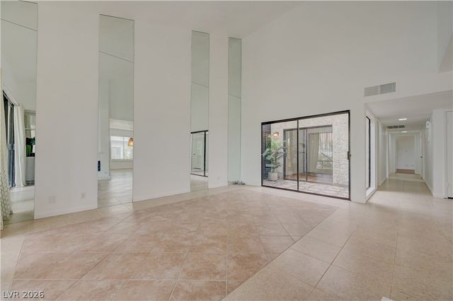 2695 San Lago Court, Las Vegas, NV 89121