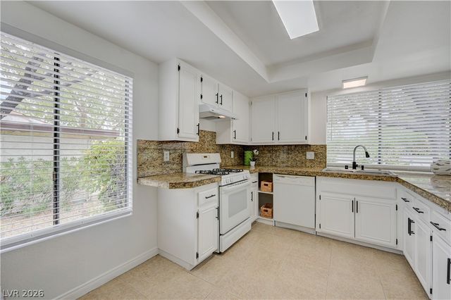 2695 San Lago Court, Las Vegas, NV 89121