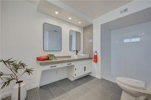 2695 San Lago Court, Las Vegas, NV 89121
