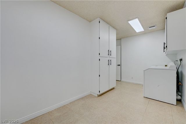 2695 San Lago Court, Las Vegas, NV 89121