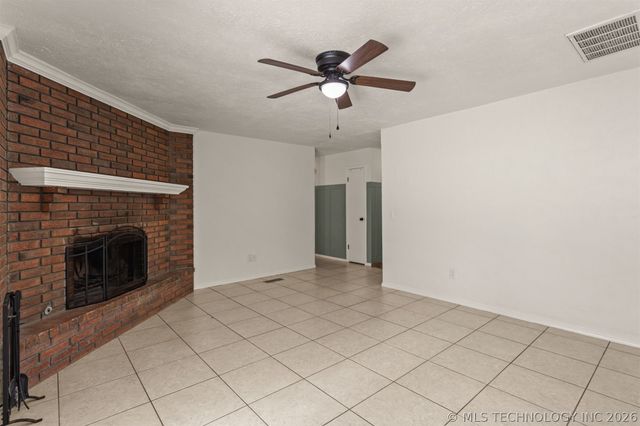 18121 E 2nd Street, Tulsa, OK 74108