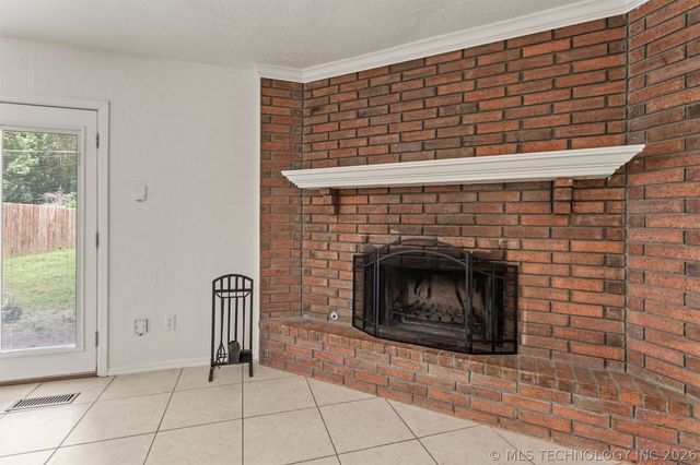 18121 E 2nd Street, Tulsa, OK 74108