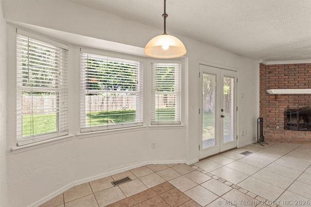 18121 E 2nd Street, Tulsa, OK 74108