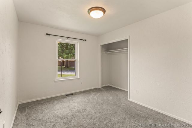 18121 E 2nd Street, Tulsa, OK 74108