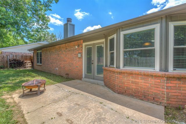 18121 E 2nd Street, Tulsa, OK 74108