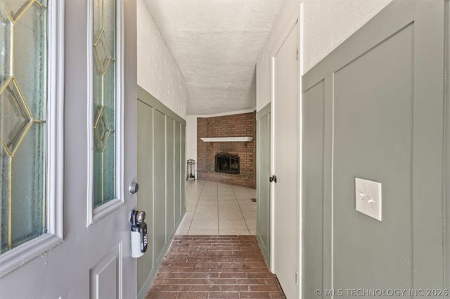 18121 E 2nd Street, Tulsa, OK 74108