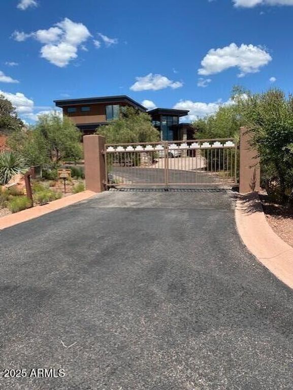 Image 1 of property listing at 25 E SPRING HOUSE Drive 71, Sedona, AZ 86336