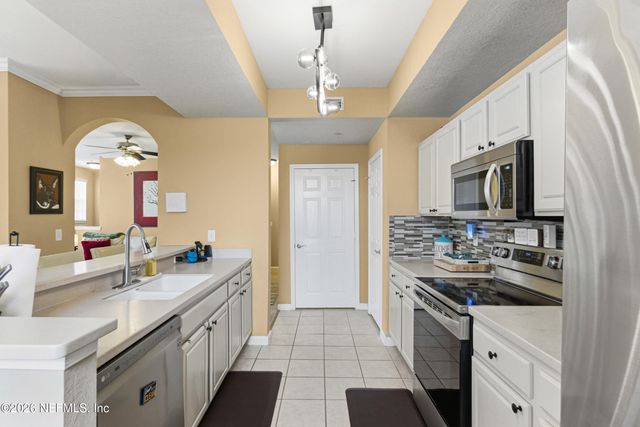 10075 GATE Parkway N 207, Jacksonville, FL 32246