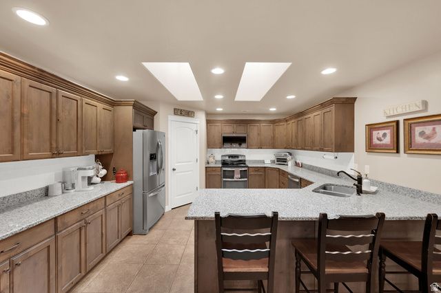 2894 TRAILSIDE DR, Syracuse, UT 84075