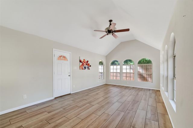 1810 Indian Shores Road, Crosby, TX 77532