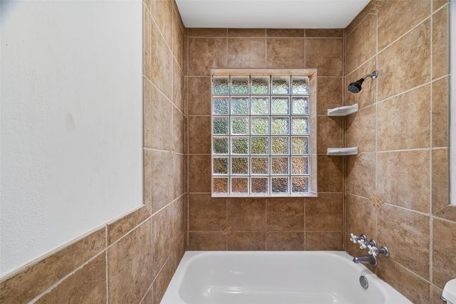 1810 Indian Shores Road, Crosby, TX 77532