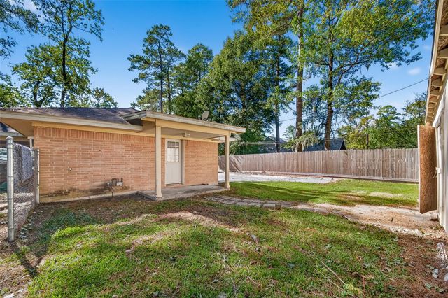 1810 Indian Shores Road, Crosby, TX 77532